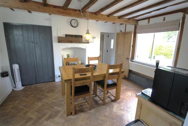 Dining room.JPG