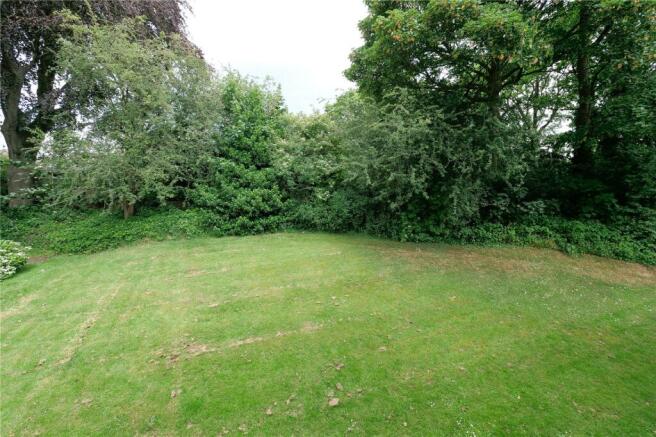 2 bed Flat for sale Image 7