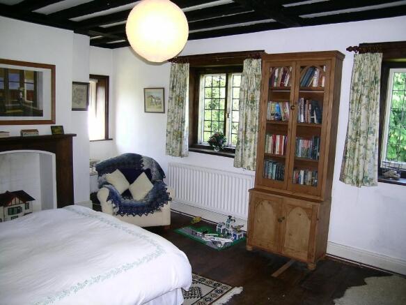 Photo 10