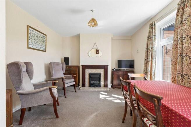 Sitting/Dining Room