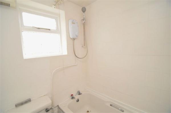 35 Woodland Road 4.jpg