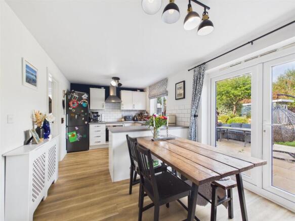 Kitchen/Dining Room