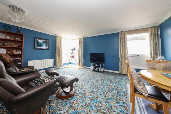Living area 2