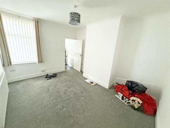 Verne Road Lounge.jpg