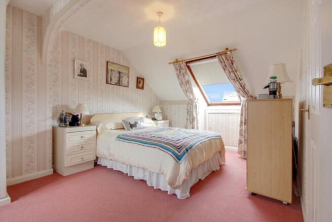 Master With Ensuite
