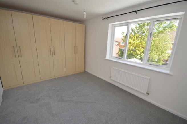 MAIN BEDROOM
