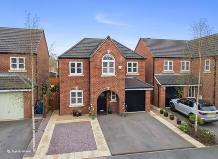 Croft Close, Two Gates, Tamworth, B77