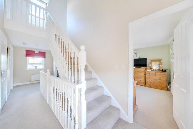 5 bed Detached for sale Image 6