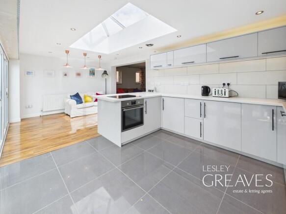 Dining/Kitchen