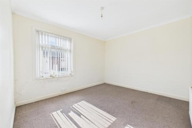 2 bed Terraced for sale Image 9