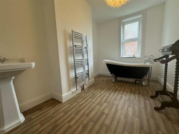 HOUSE BATHROOM