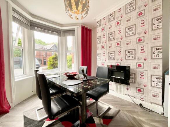 6 bed Semi-Detached for sale Image 5