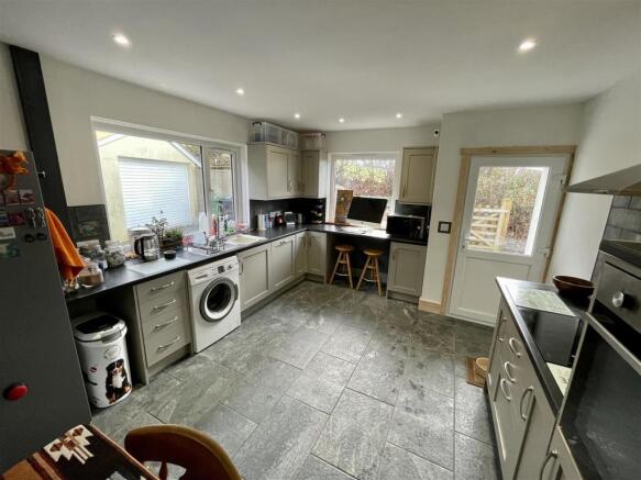 REAR OPEN PLAN KITCHEN/DINING/SITTING ROOM