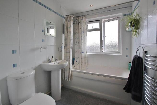 Bathroom.JPG