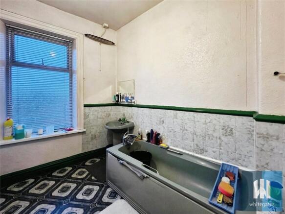 3 bed Terraced for sale Image 8