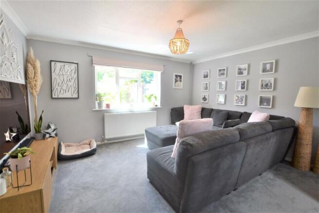 Sitting Room 2.jpg
