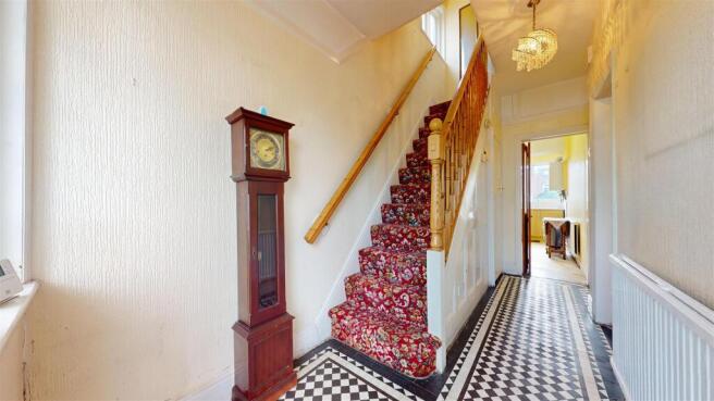 Wynne Road, Hallway
