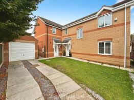 11, Highfield Close, Dunscroft, Doncaster DN7 4GA