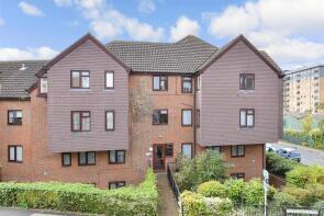 Flat 3, 23, Clarendon Road, Wallington SM6 8QX