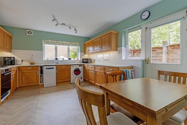 Dining kitchen