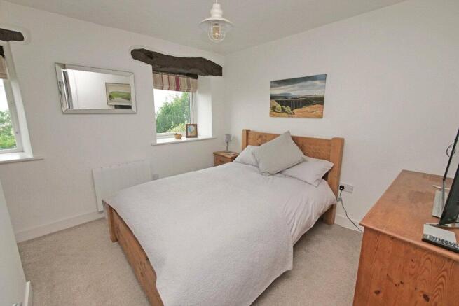 2 bed Cottage for sale Image 12