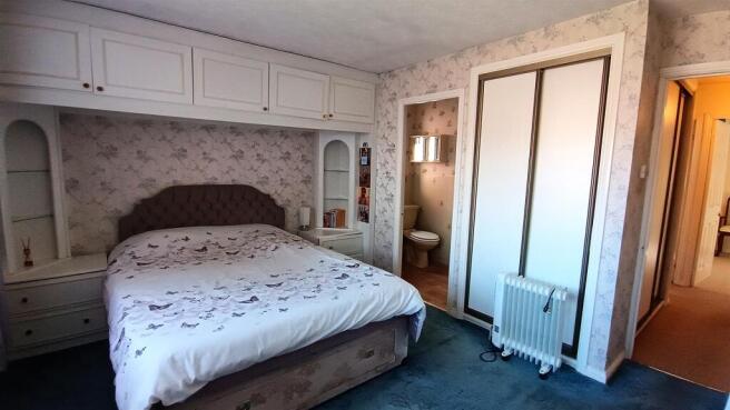 Bedroom1.jpg