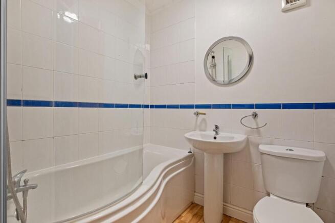 2 bed Terraced for sale Image 5