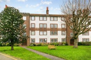 106, Gloucester Court, Kew Road, Richmond TW9 3DZ