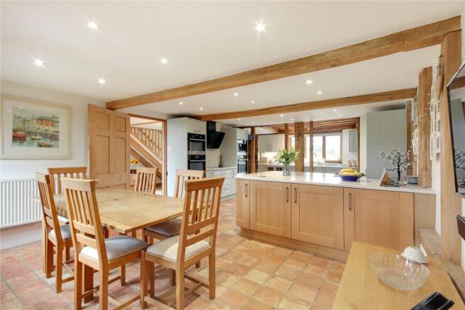 Kitchen/Breakfast Rm