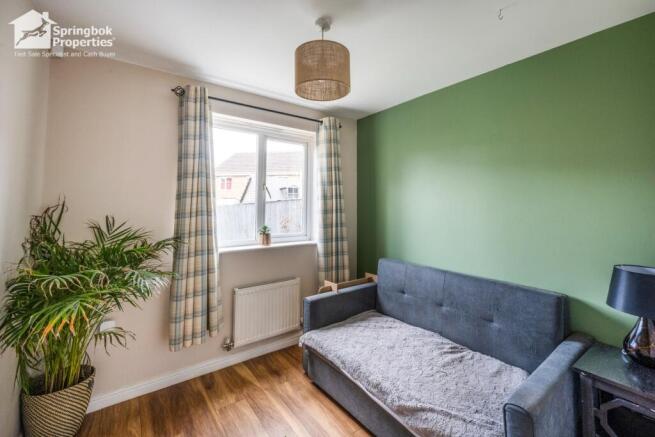 3 bed Town House for sale Image 7