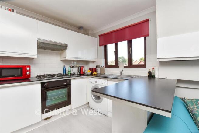 Lounge / Kitchen