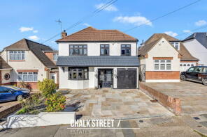 28, River Drive, Upminster RM14 1AS