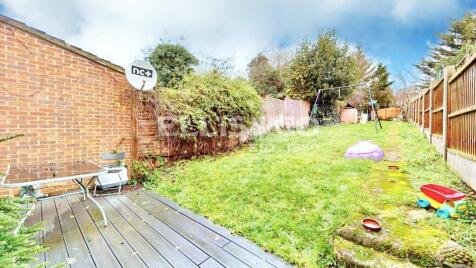 Rosewood Avenue, Greenford, UB6