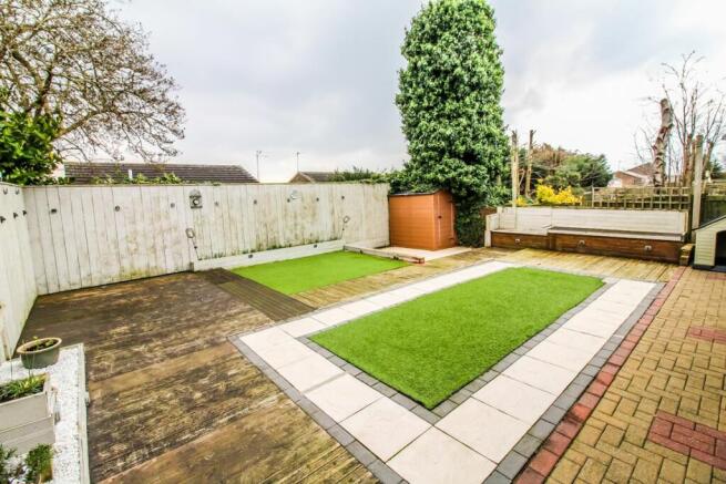 Rear Garden Pic 2.