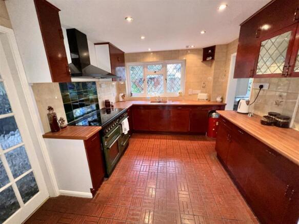 BREAKFAST KITCHEN