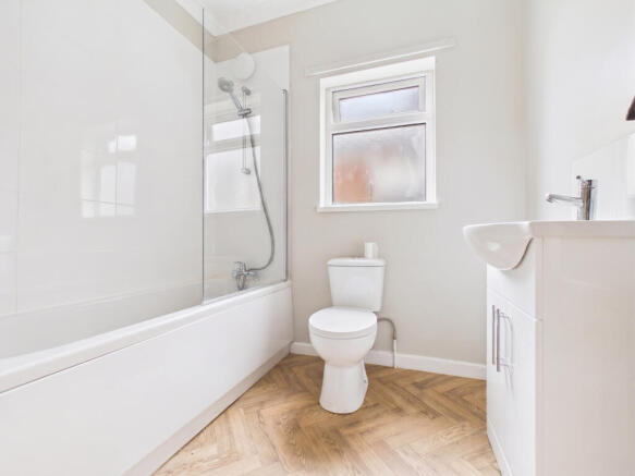 1 bed Flat to rent Image 11