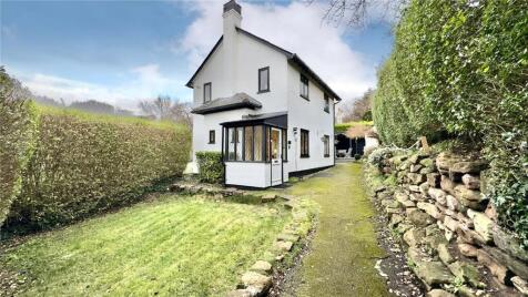 Village Road, West Kirby, Wirral, Merseyside, CH48