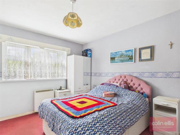 2 bed Detached Bungalow for sale Image 9