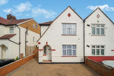 Chatsworth Crescent, Hounslow, TW3