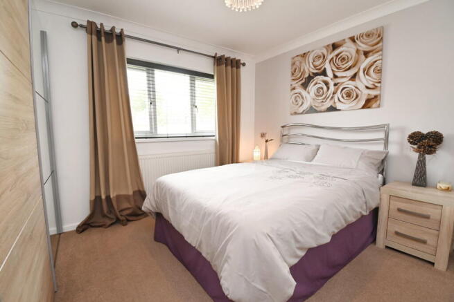 2 bed Semi-Detached for sale Image 8