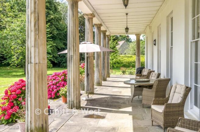 Portico Lifestyle