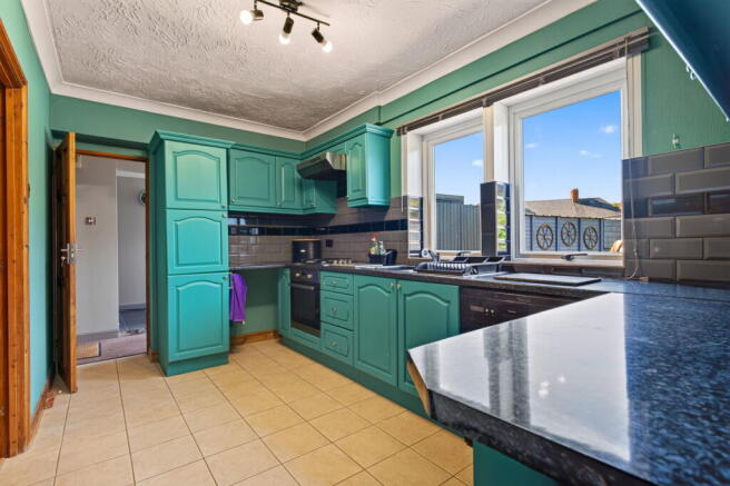 Oval Crescent, Rushden, NN10 0JD photo 4