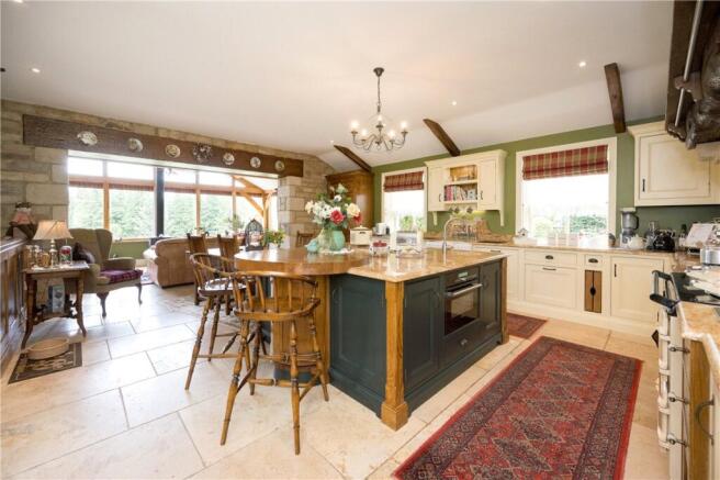 10 bed Detached for sale Image 7