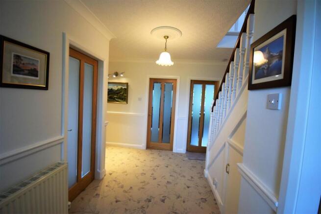 15 10 Stones Drive, HX6 4NY.JPG
