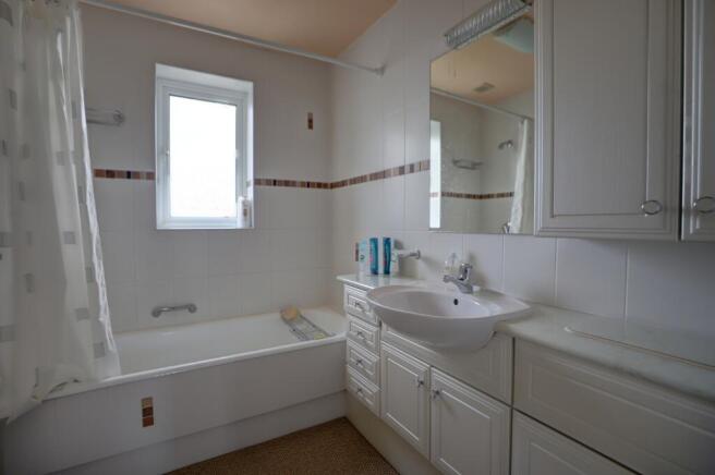 2 bed Semi-Detached Bungalow for sale Image 9