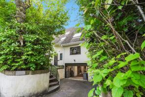 2c, Harewood Road, South Croydon CR2 7AL