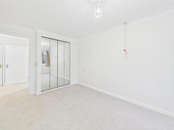 1 bed Apartment for sale Image 6