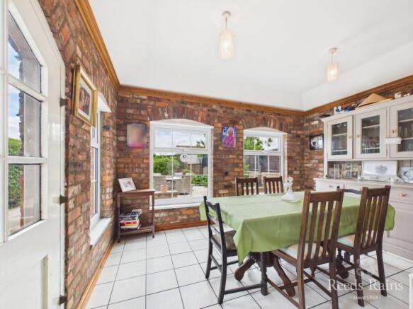 3 bed Semi-Detached for sale Image 9