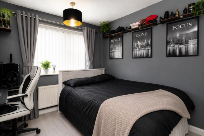 3 bed Semi-Detached for sale Image 10