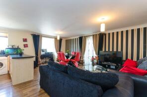 Flat 3, 441 Frinton Court, Oakleigh Road North, Whetstone, London N20 0RU